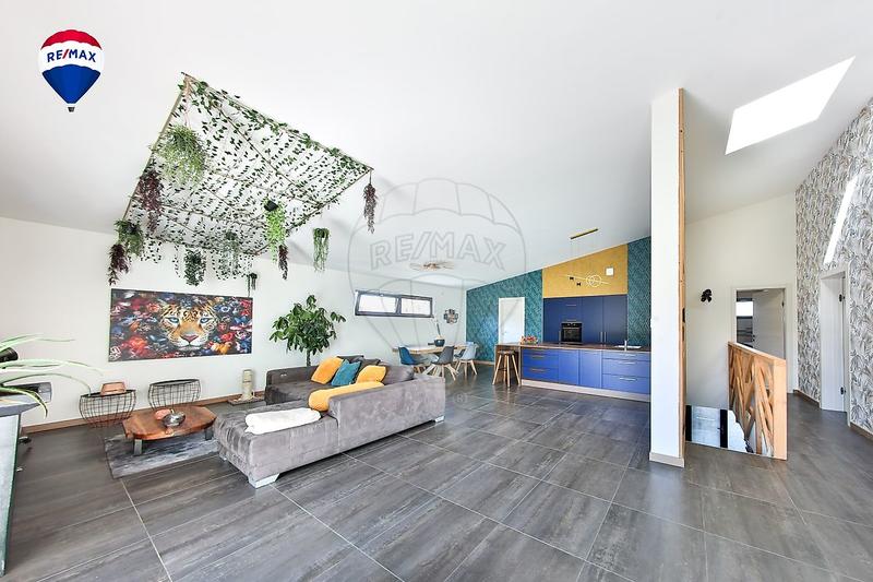 Maison - 139 m² - 5 pièces