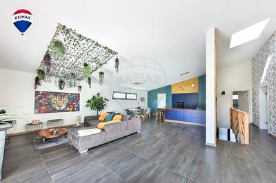 Maison - 139 m² - 5 pièces