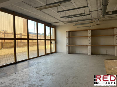 Local d'activités - 127 m²