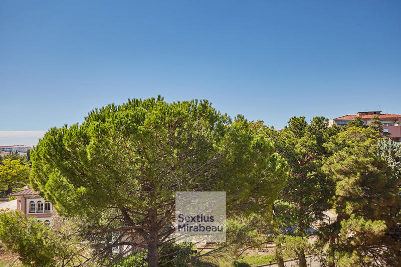 Appartement - 110 m² - 5 pièces