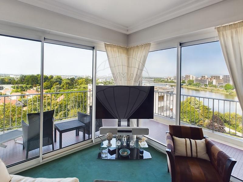 Appartement - 172 m² - 7 pièces