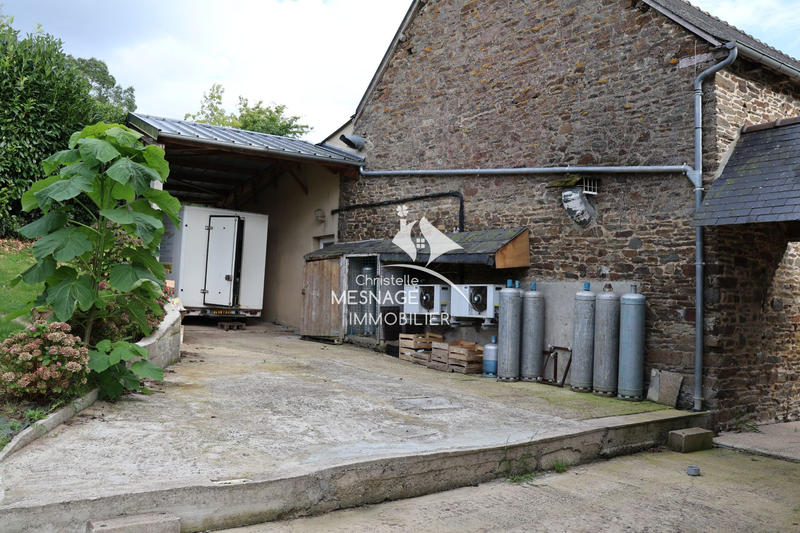 Maison - 280 m² - 8 pièces