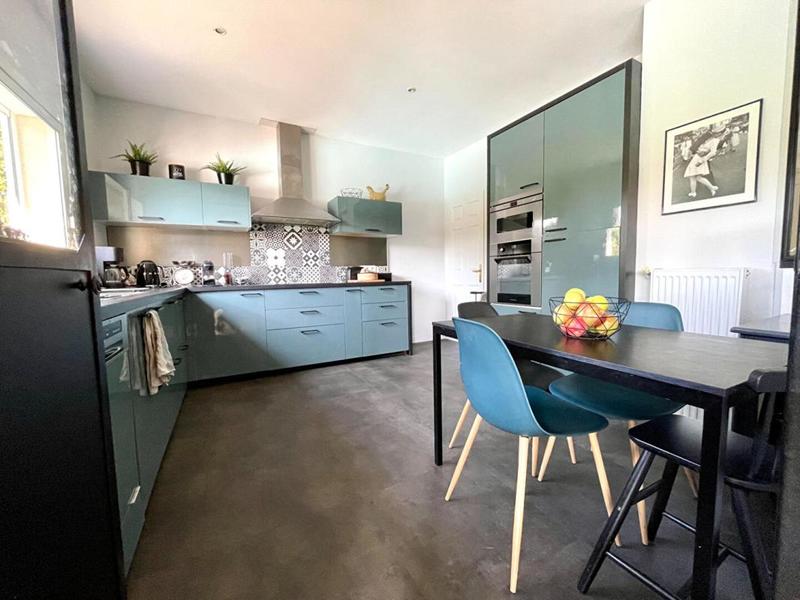 Maison - 169 m² - 6 pièces