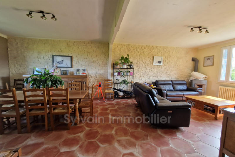 Maison - 216 m² - 6 pièces