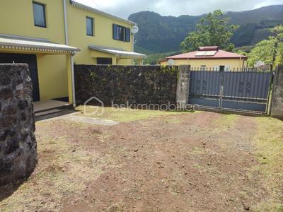 Maison jumelée - 130 m² - 6 pièces