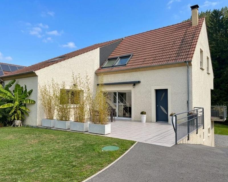 Maison - 170 m² - 6 pièces