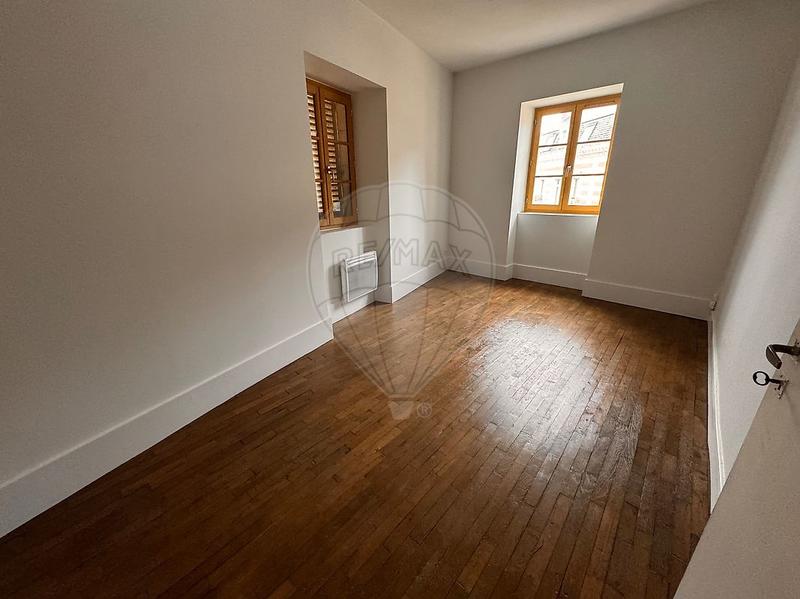 Immeuble - 200 m² - 7 pièces