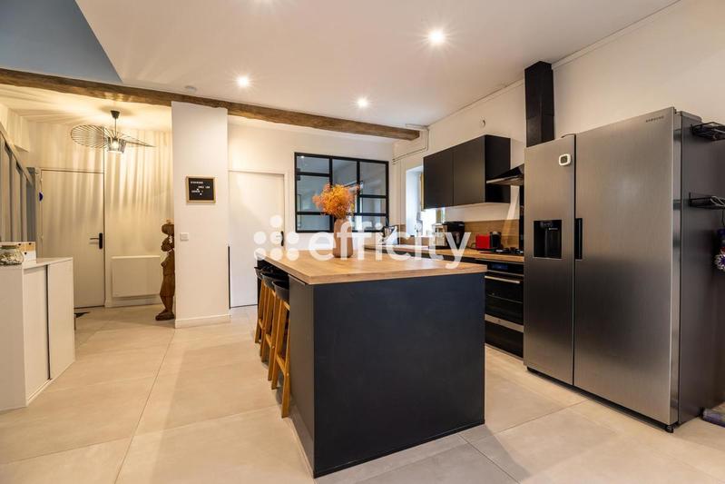 Maison en pierre - 150 m² - 6 pièces