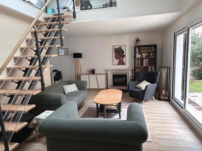 Maison - 150 m² - 7 pièces