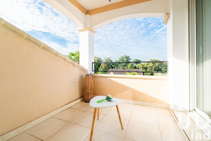 Maison - 252 m² - 8 pièces