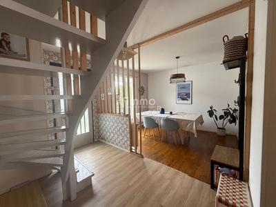 Maison - 126 m² - 6 pièces