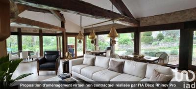 Maison - 390 m² - 11 pièces