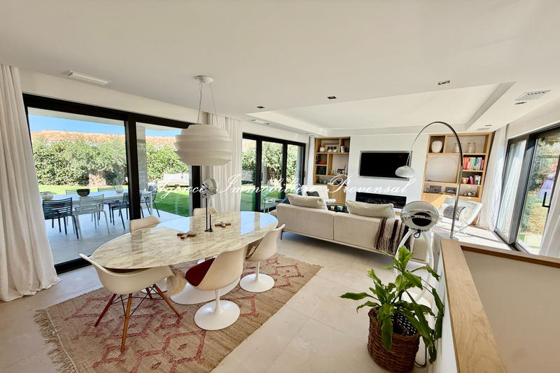 Villa - 170 m² - 4 pièces