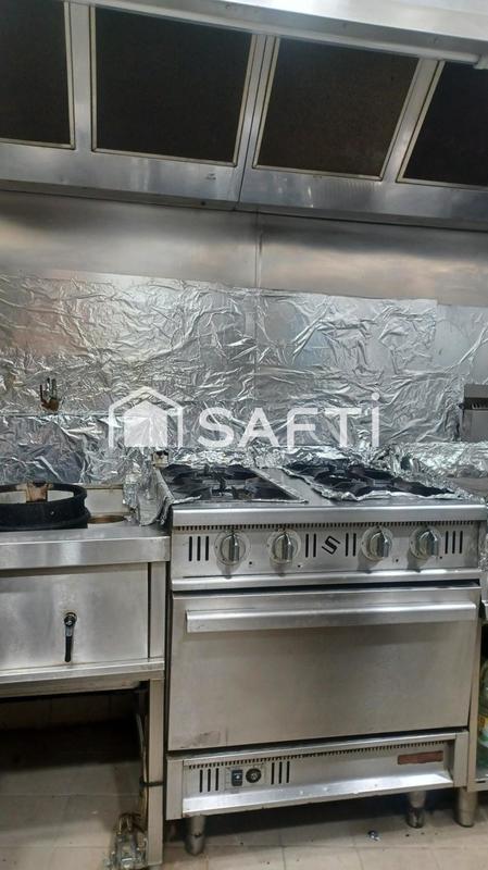 Local commercial - 129 m² - 2 pièces