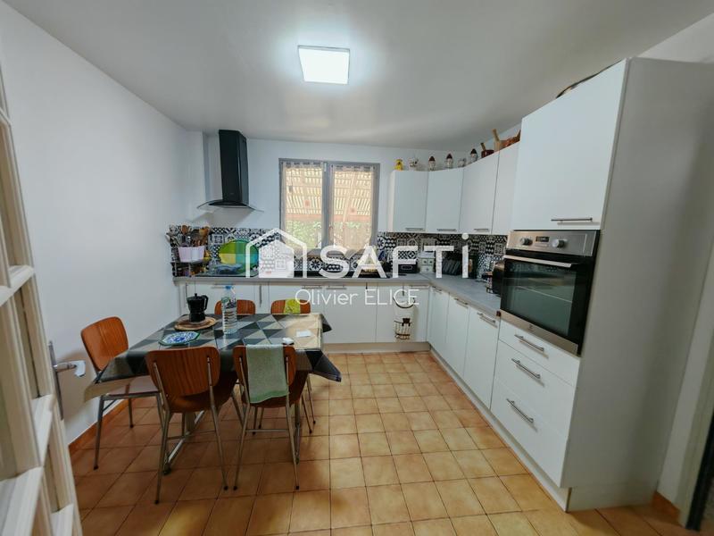 Maison - 92 m² - 5 pièces