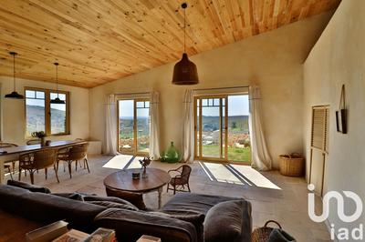 Maison - 198 m² - 8 pièces