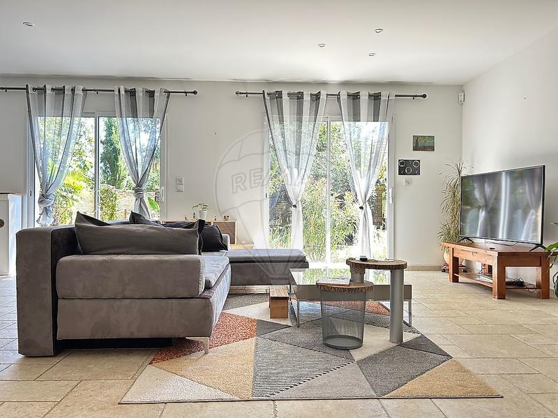 Maison - 193 m² - 6 pièces