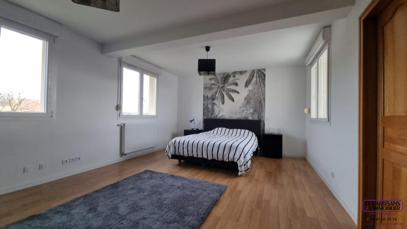 Maison - 185 m² - 7 pièces