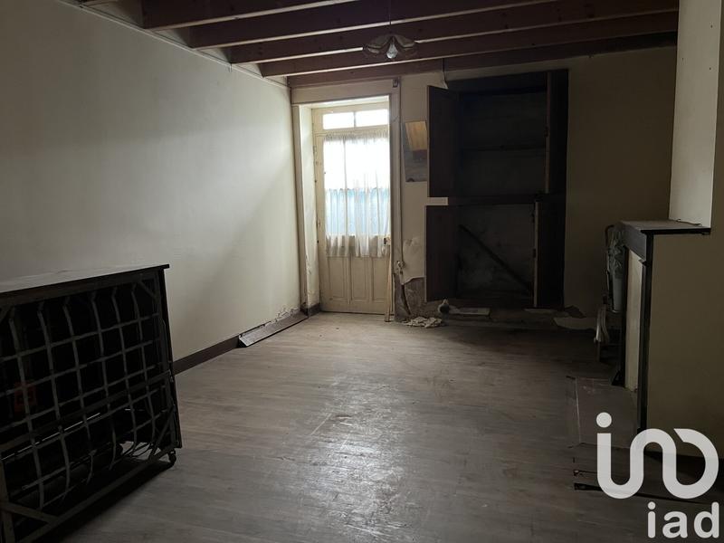 Maison - 215 m² - 3 pièces