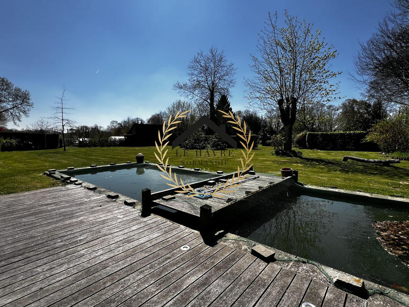 Maison - 253 m² - 10 pièces