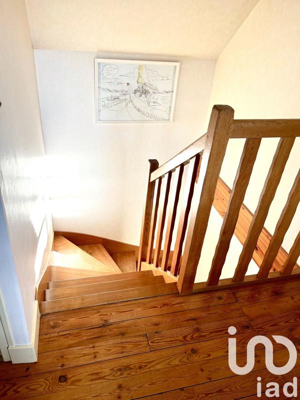 Maison - 180 m² - 7 pièces