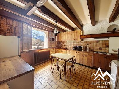 Maison de village - 100 m² - 7 pièces