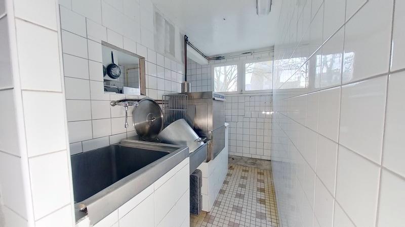 Local commercial - 257 m² - 8 pièces