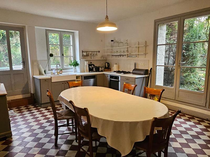 Maison de maîtres - 258 m² - 9 pièces