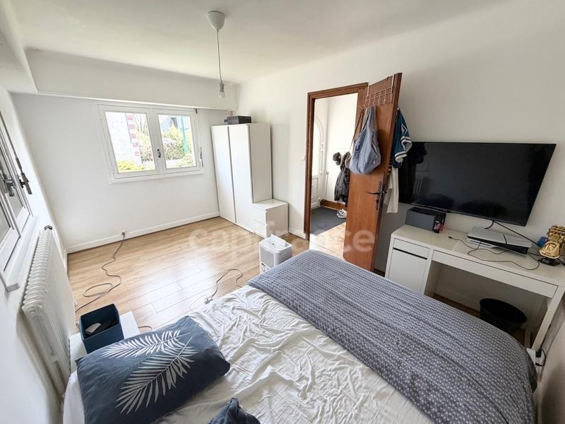 Maison - 121 m² - 6 pièces