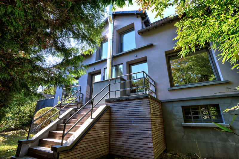 Maison - 258 m² - 7 pièces