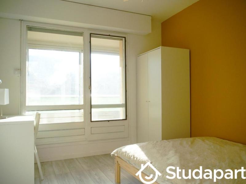 Chambre - 10 m² - 1 pièce