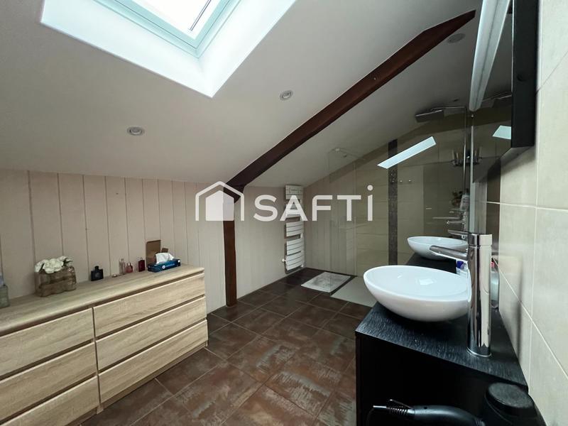 Maison - 166 m² - 6 pièces