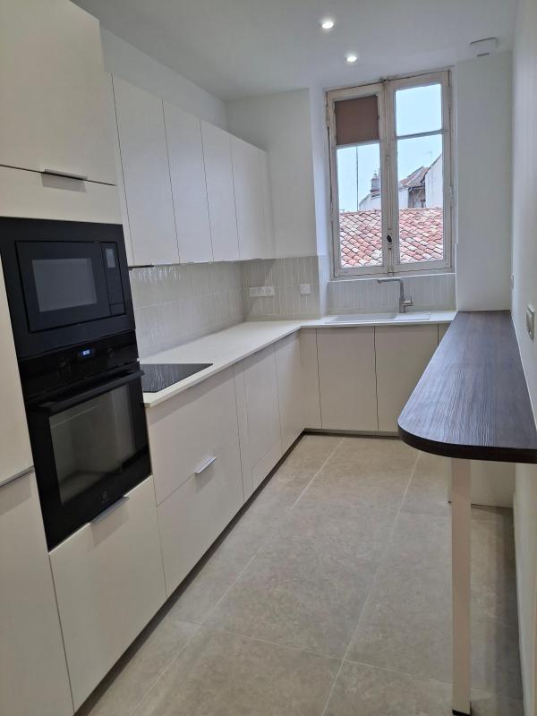 Appartement - 102 m² - 5 pièces