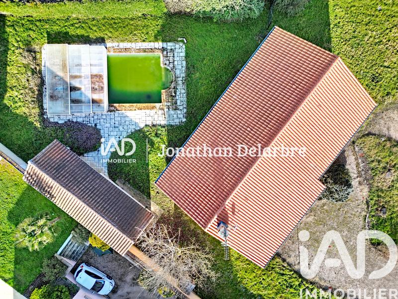 Maison - 220 m² - 8 pièces