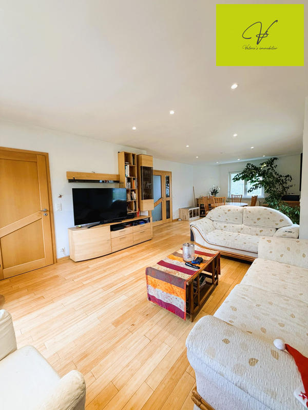 Maison - 200 m² - 5 pièces