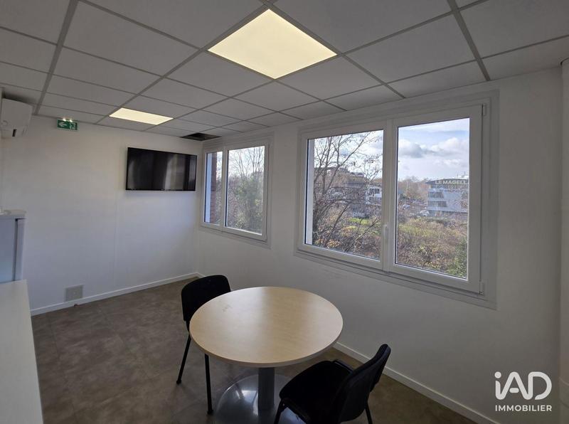 Bureau - 137 m²