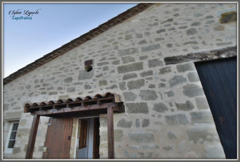 Maison en pierre - 106 m² - 4 pièces