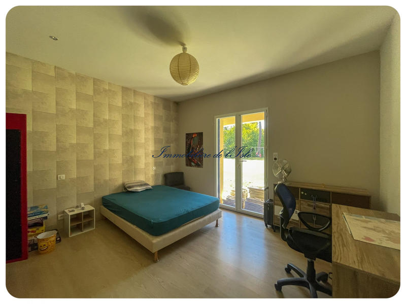 Maison contemporaine - 294 m² - 8 pièces