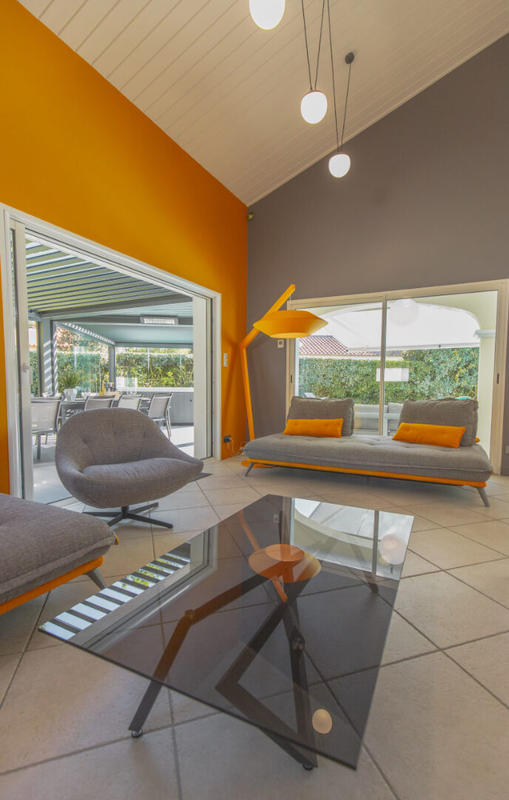 Maison d'architecte - 251 m² - 12 pièces