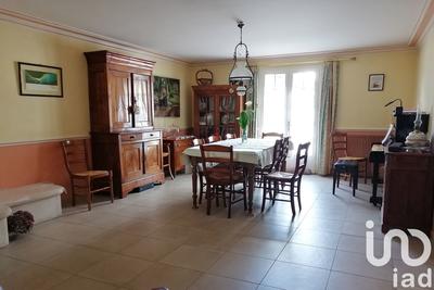 Maison - 232 m² - 10 pièces