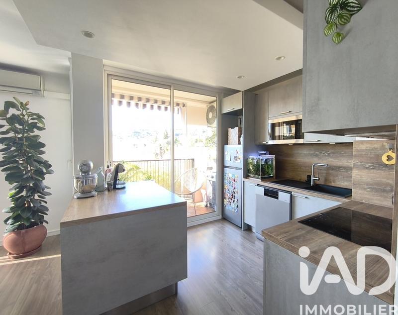 Appartement - 64 m² - 3 pièces