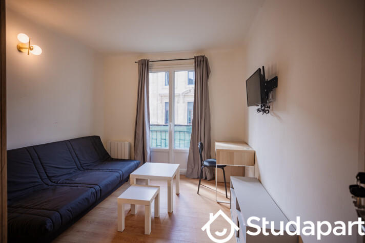 Chambre - 11 m² - 1 pièce