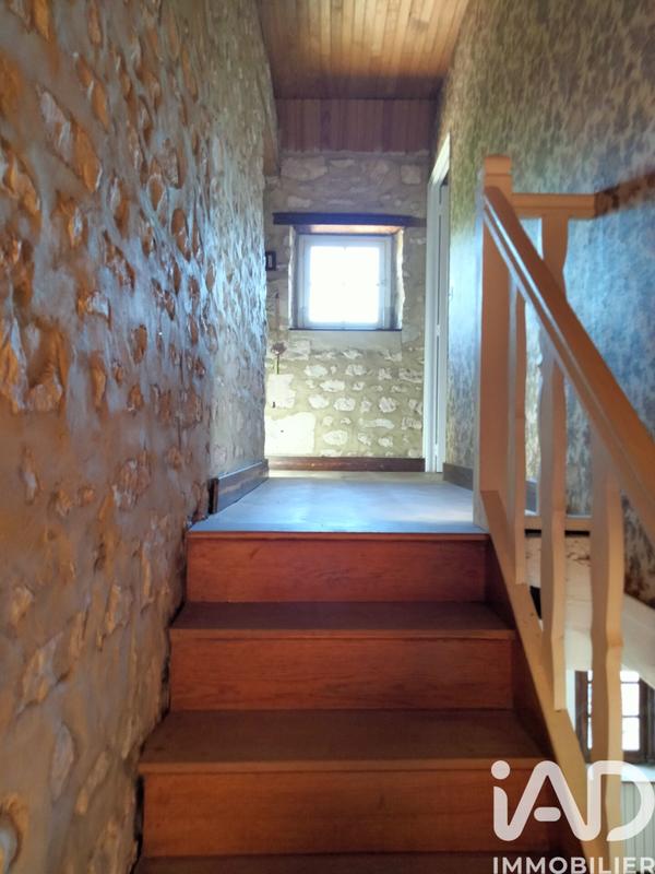 Maison de village - 389 m² - 10 pièces