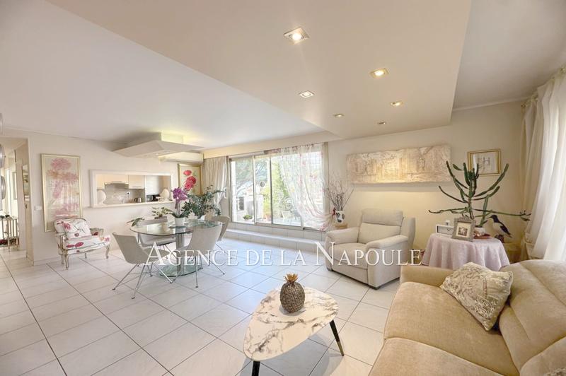 Appartement - 97 m² - 4 pièces