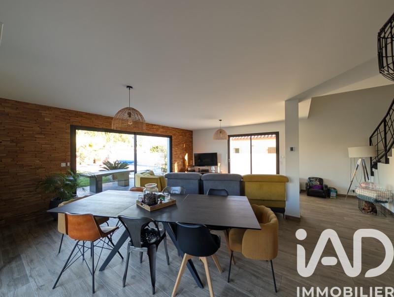 Maison - 142 m² - 5 pièces
