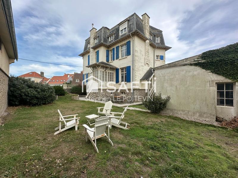 Maison - 272 m² - 12 pièces