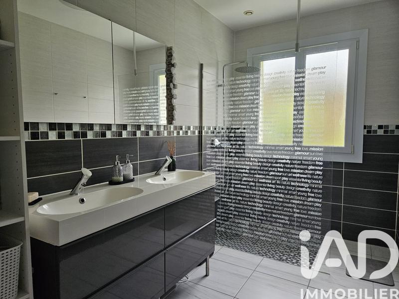 Maison - 130 m² - 5 pièces