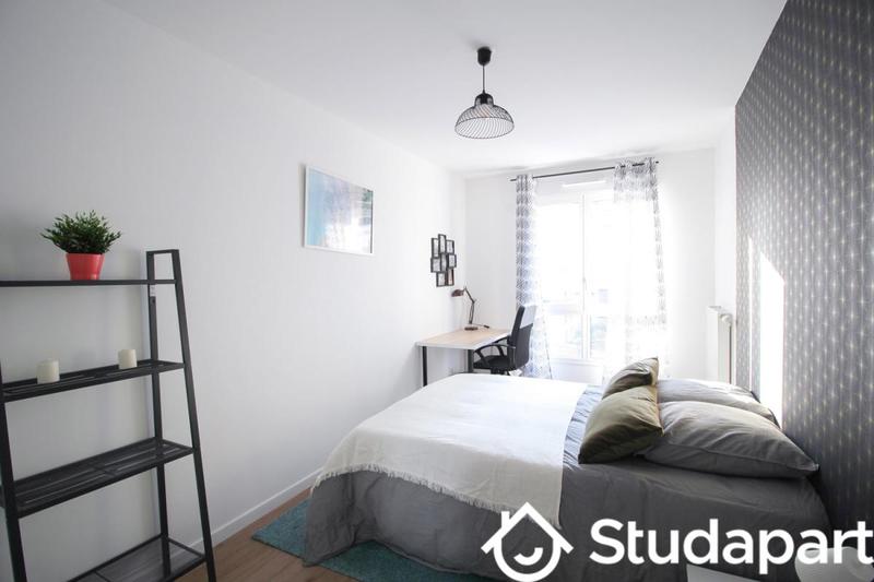 Chambre - 13 m² - 1 pièce