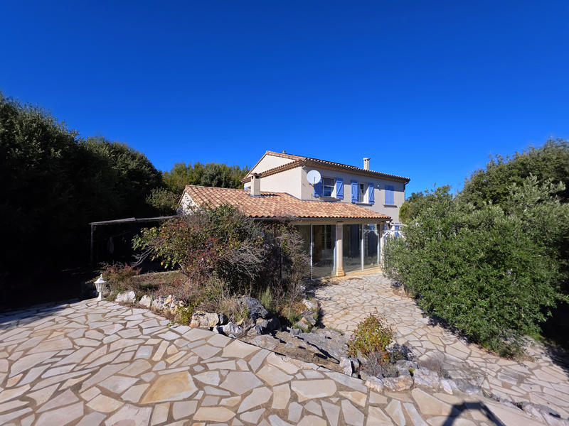 Maison - 171 m² - 7 pièces