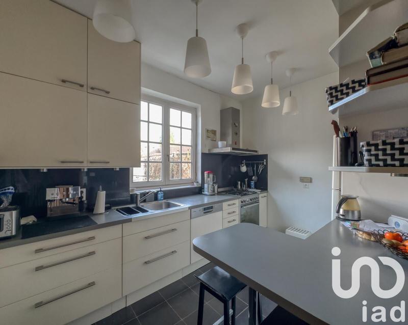 Maison - 317 m² - 10 pièces